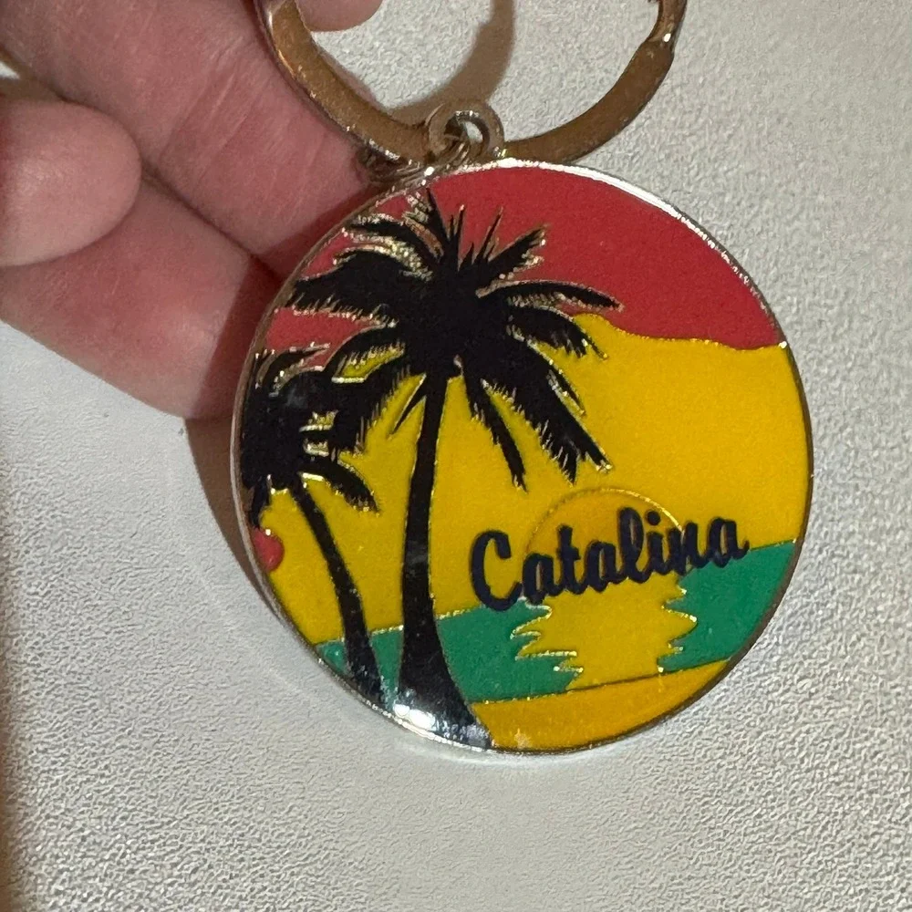 Catalina Florida‎ Souvenir Round Keychain Tropical Palm Tree Sunset Design
